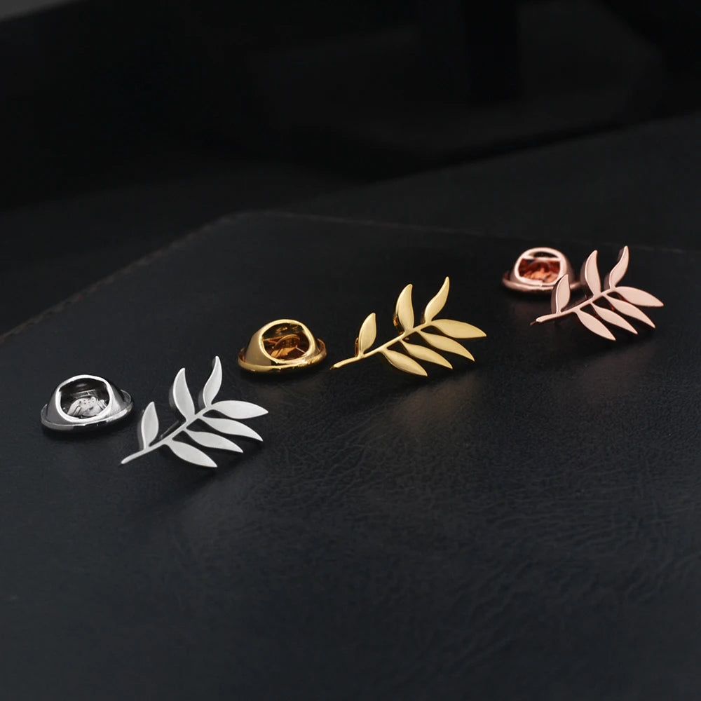Bulk Elegant Men's Collar Pins – Trendy Olive Twig Boutonnières – Polished Steel Decorative Badges – Stylish Giftable Jewelry -Alfinetes Elegantes de Colarinho Masculino – Broches Modernos de Ramo de Oliveira – Aço Inoxidável – Joia Masculina