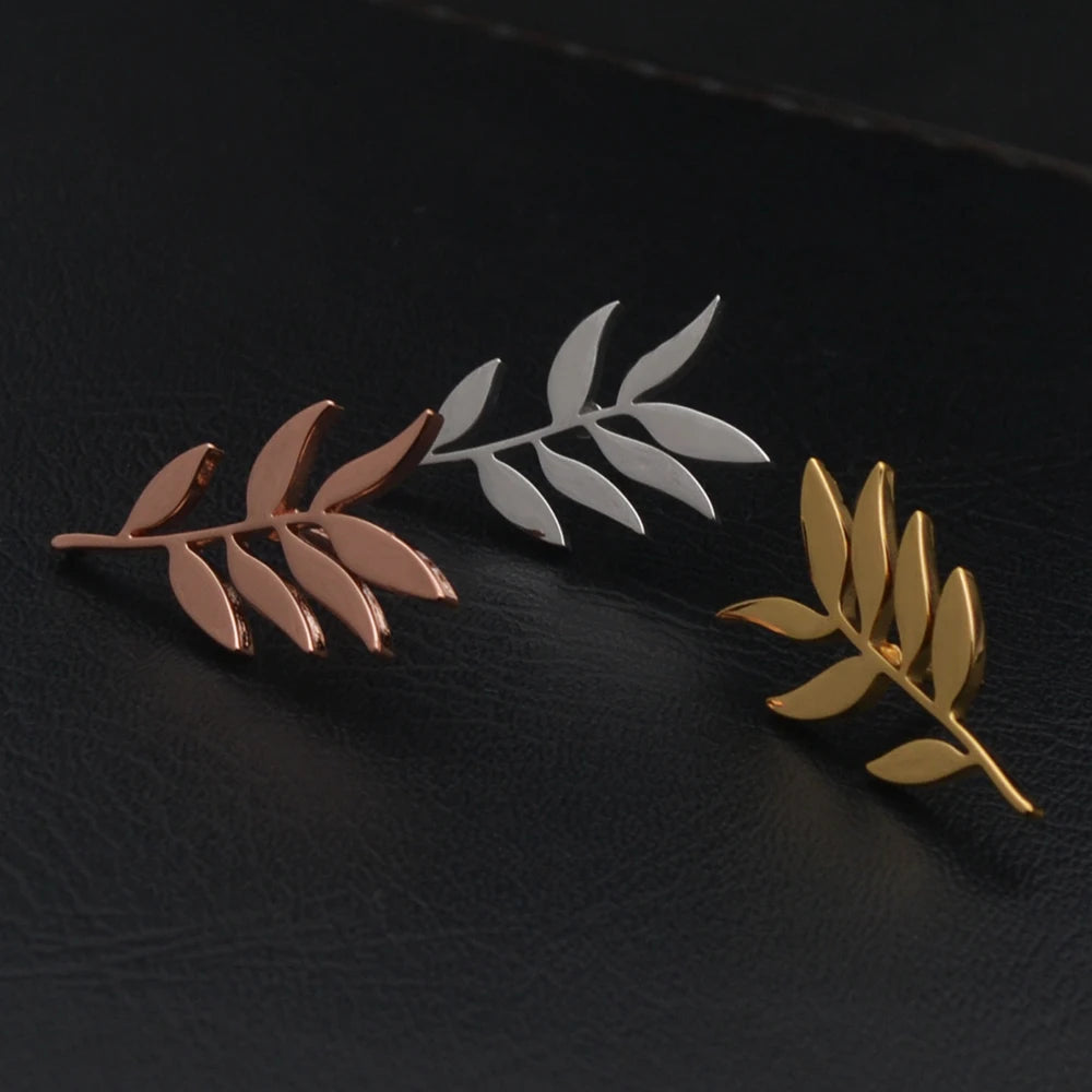 Bulk Elegant Men's Collar Pins – Trendy Olive Twig Boutonnières – Polished Steel Decorative Badges – Stylish Giftable Jewelry -Alfinetes Elegantes de Colarinho Masculino – Broches Modernos de Ramo de Oliveira – Aço Inoxidável – Joia Masculina