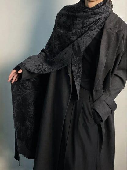 Cape-Scarf Dark Graphic Mystic Vibe -Winter Alternative Cashmere - Vintage Luxury - Capa-e-Echarpe com Estampa Obscura - Estilo Místico – Inverno em Cashmere-Alternativo  – Luxo Vintage