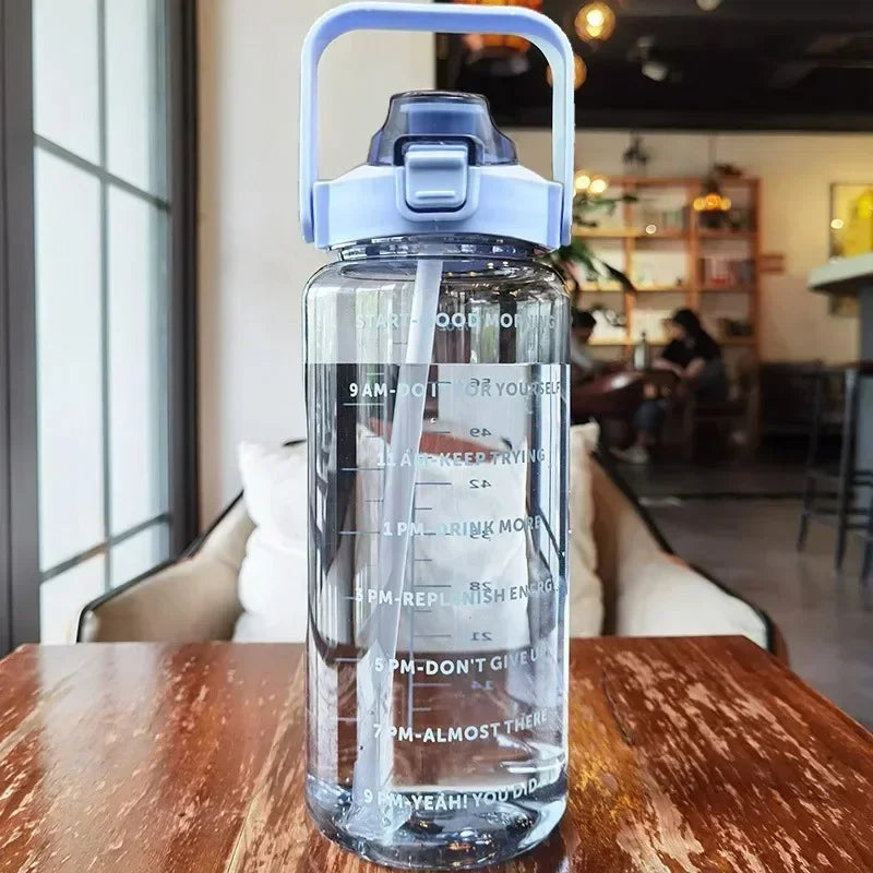 Massive Premium Travel Hydration Bottle - 2L - Garrafa Premium de Hidratação para Viagem - 2L - Formato Enorme