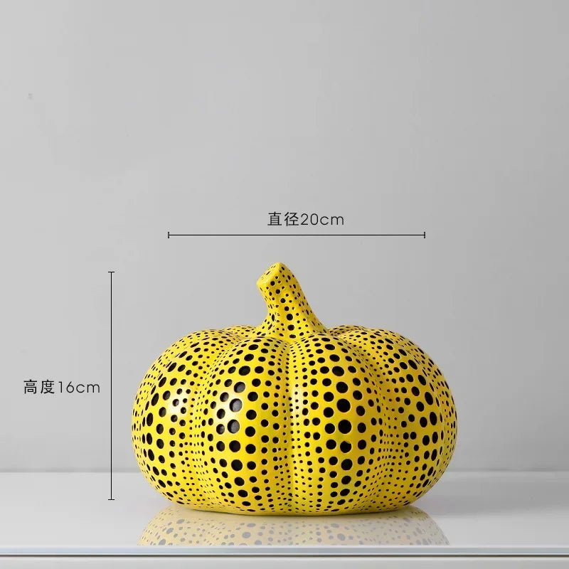 Japanese Artwork - Iconic Pumpkin Kusama Yayoi Sculptures Polka Dot & Additional Collectible Pieces - Icônica Abóbora de Bolinhas - Artista Japonesa Kusama Yayoi - Adicionais Criações Colecionáveis