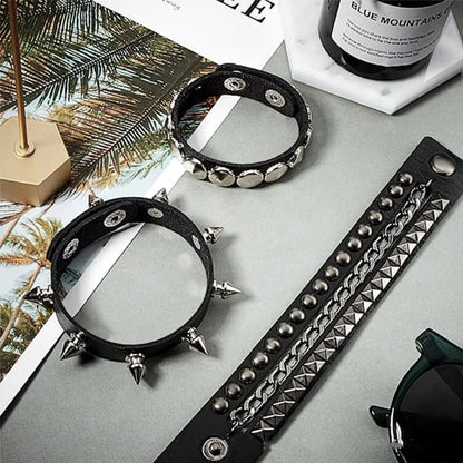 Black Punk Bracelets For Men Women- Gothic Spike Rivets - Leather - Pulseiras-Tiras de Couro com Tachas - Preto e Variações.