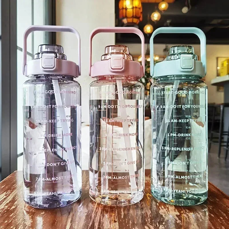 Massive Premium Travel Hydration Bottle - 2L - Garrafa Premium de Hidratação para Viagem - 2L - Formato Enorme