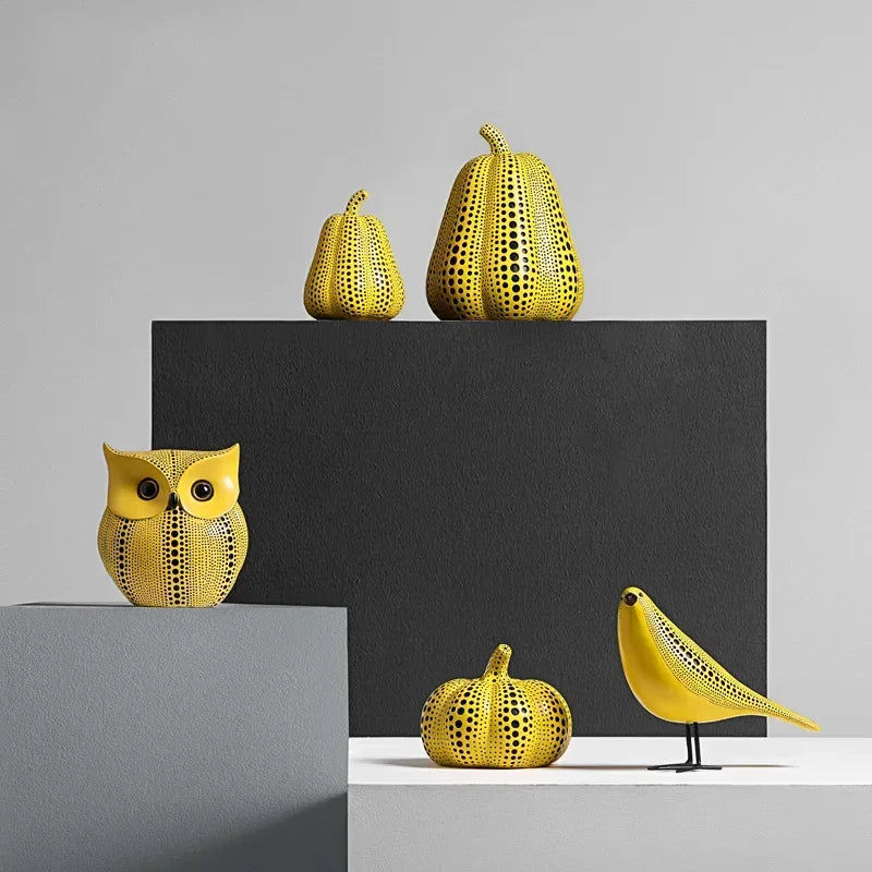 Japanese Artwork - Iconic Pumpkin Kusama Yayoi Sculptures Polka Dot & Additional Collectible Pieces - Icônica Abóbora de Bolinhas - Artista Japonesa Kusama Yayoi - Adicionais Criações Colecionáveis