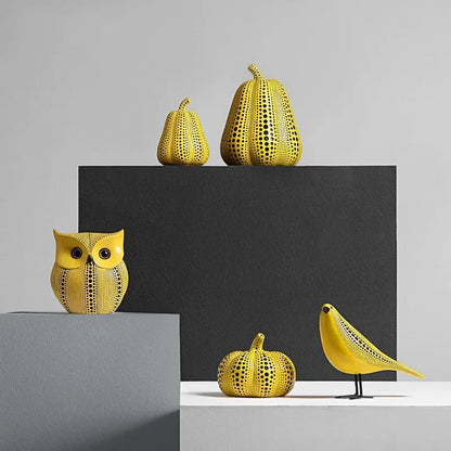 Japanese Artwork - Iconic Pumpkin Kusama Yayoi Sculptures Polka Dot & Additional Collectible Pieces - Icônica Abóbora de Bolinhas - Artista Japonesa Kusama Yayoi - Adicionais Criações Colecionáveis