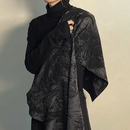 Cape-Scarf Dark Graphic Mystic Vibe -Winter Alternative Cashmere - Vintage Luxury - Capa-e-Echarpe com Estampa Obscura - Estilo Místico – Inverno em Cashmere-Alternativo  – Luxo Vintage